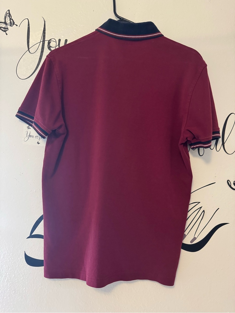 Tommy Hilfiger Men's Burgundy Pique Polo Shirt. - Picture 3 of 7